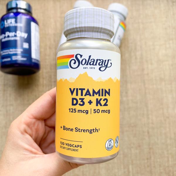 DeliHerb : Solaray, витамины D3 и K2, без сои, 60 растительных капсул ...